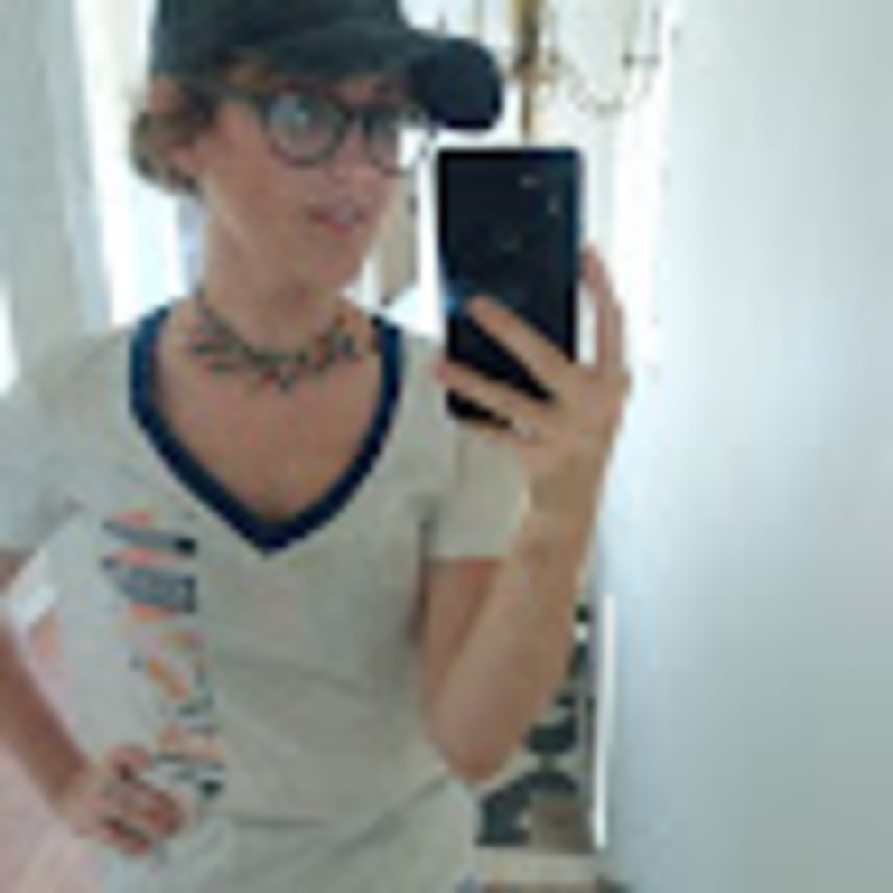 Meet your Posher, Kait